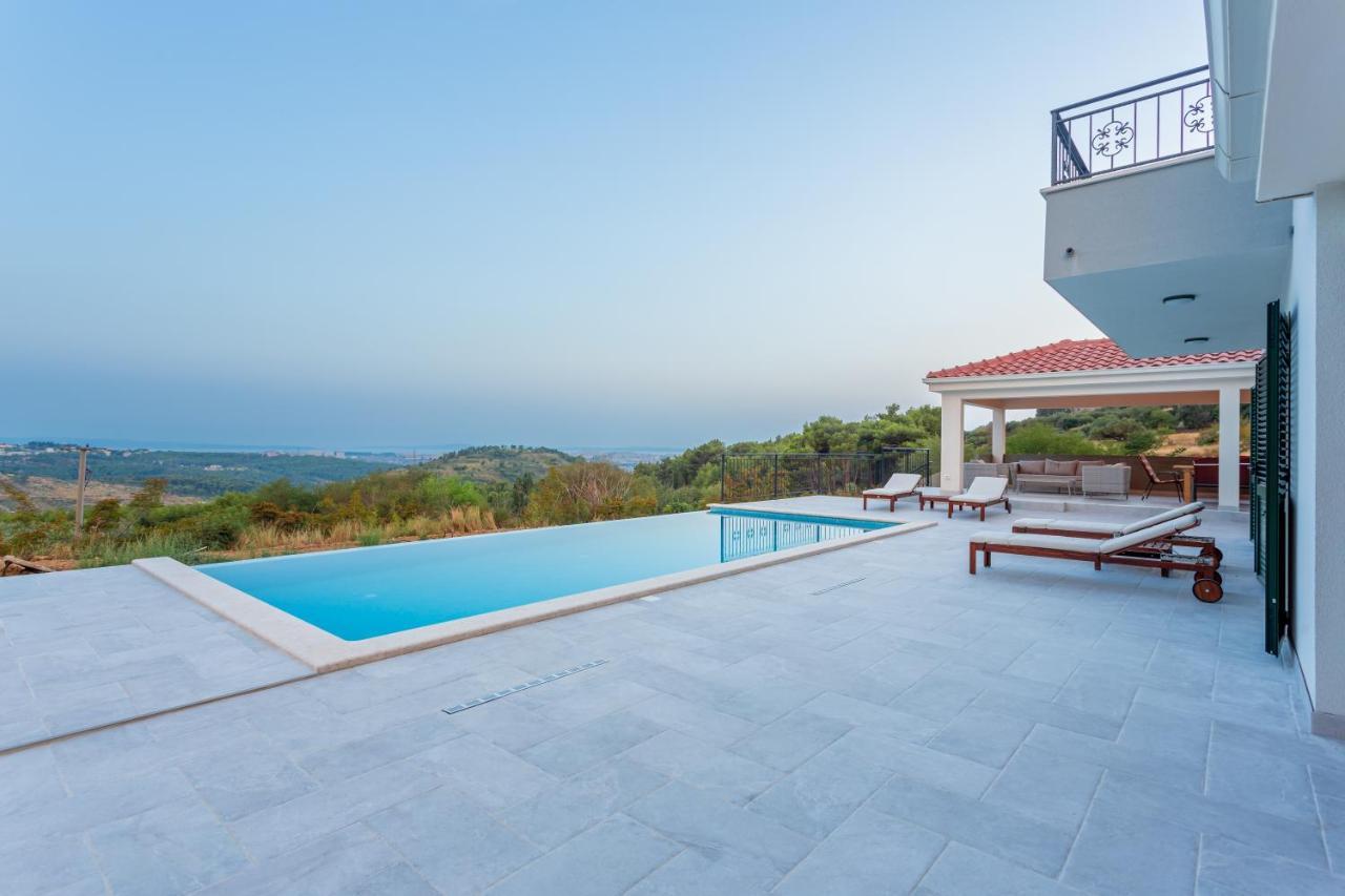 Willa Secluded House - Guaranteed Privacy - Heated Pool Klis Zewnętrze zdjęcie