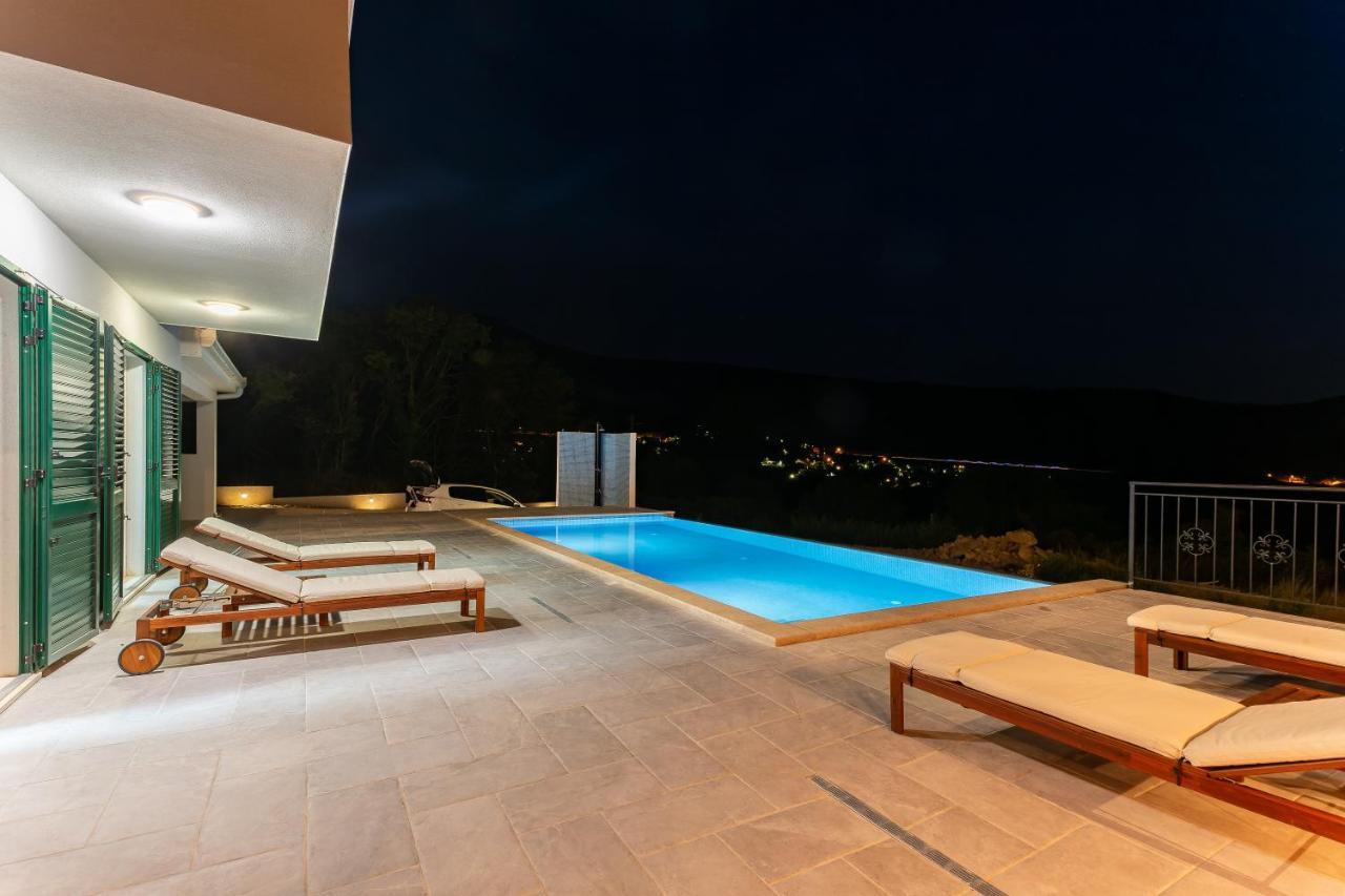 Willa Secluded House - Guaranteed Privacy - Heated Pool Klis Zewnętrze zdjęcie